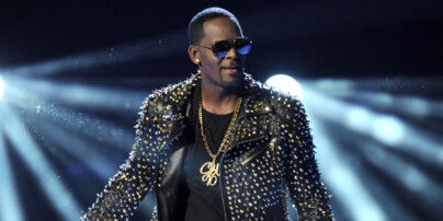 Statsadvokat ber ofre melde seg etter overgrepsanklager mot R. Kelly